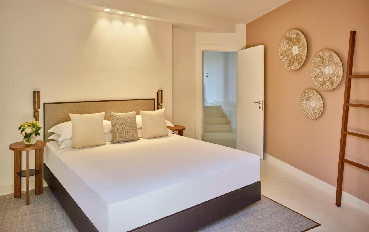 Resort Baia Di Sardinia, Curio Collection By Hilton Chia