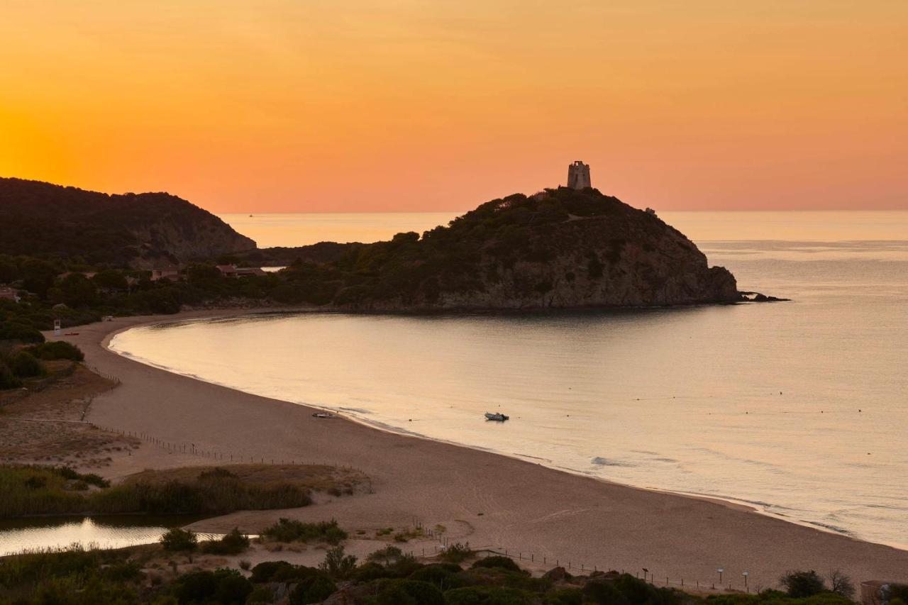 Baia Di Sardinia, Curio Collection By Hilton