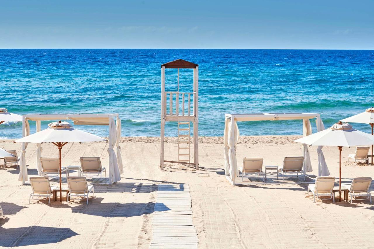 Baia Di Sardinia, Curio Collection By Hilton 5*