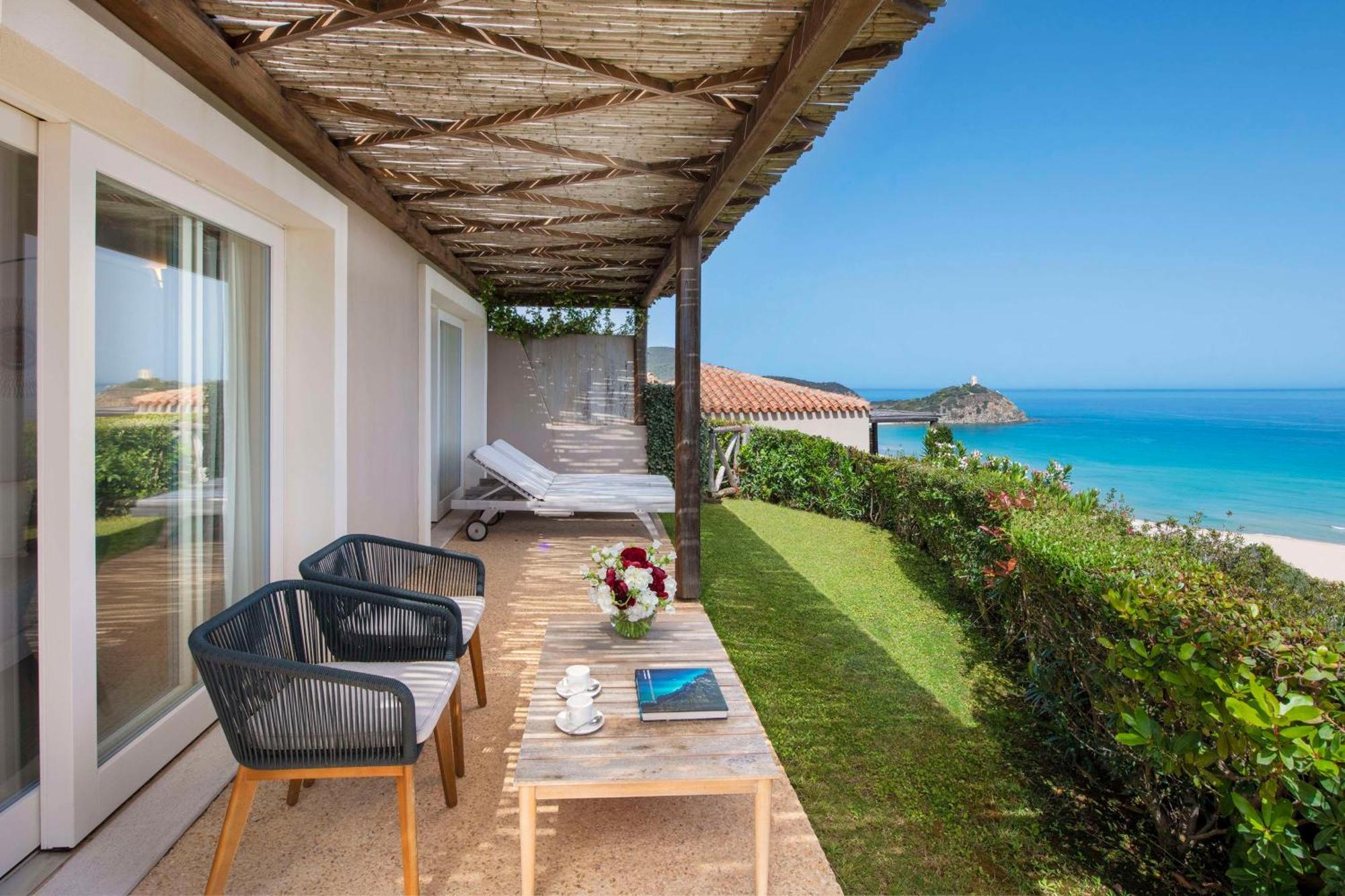 Resort Baia Di Sardinia, Curio Collection By Hilton Chia