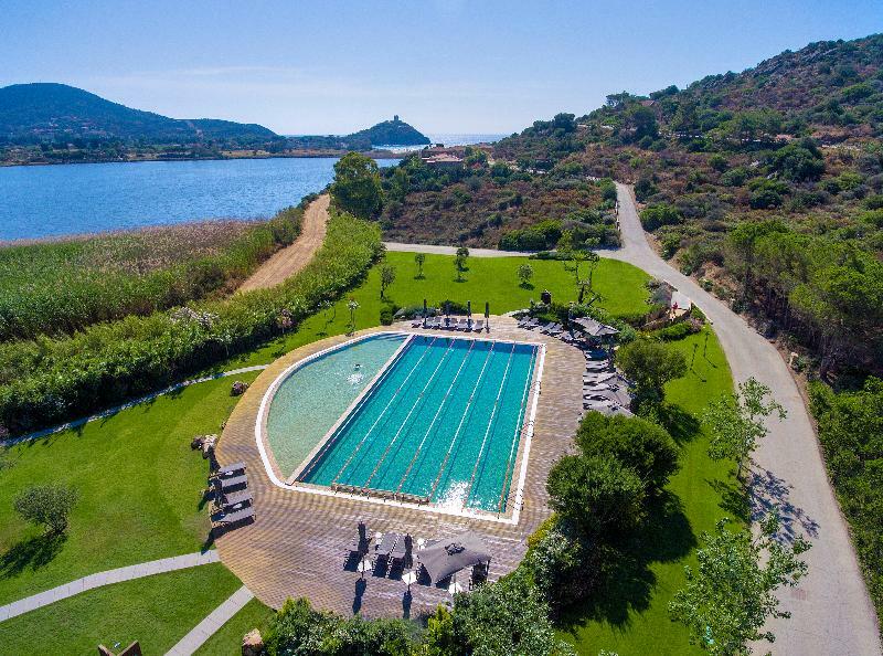 Resort Baia Di Sardinia, Curio Collection By Hilton
