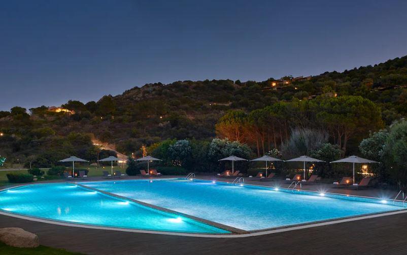 Resort Baia Di Sardinia, Curio Collection By Hilton